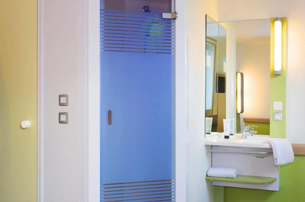 Hotel Ibis Budget Paris Porte De Bercy 2*